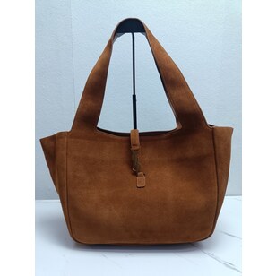 LE 5 À 7 BEA in suede